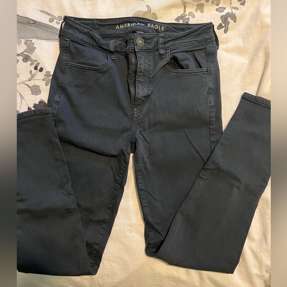 American Eagle Hi-Rise Jegging - Size 8 - Picture 2 of 6
